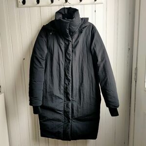 Women's Black Iceland Coat